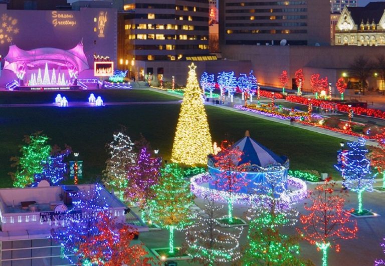 8 Holiday Light Displays to Visit in Columbus this Winter - CityPulse