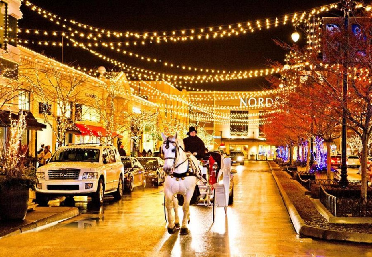 Columbus Drive Thru Christmas Lights - Christmas Decorations 2021