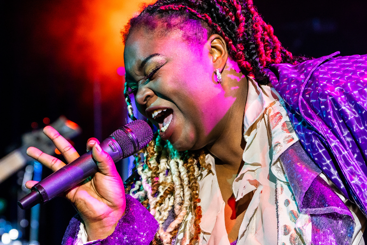 From Church Choirs to Center Stage: Nyla Nyamweya’s Journey at Shadowbox Live